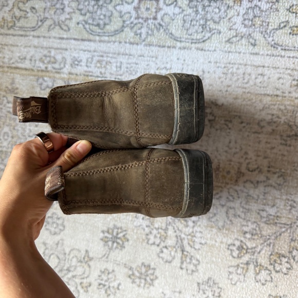 Blundstones, Brown, 4 - Picture 3 of 5